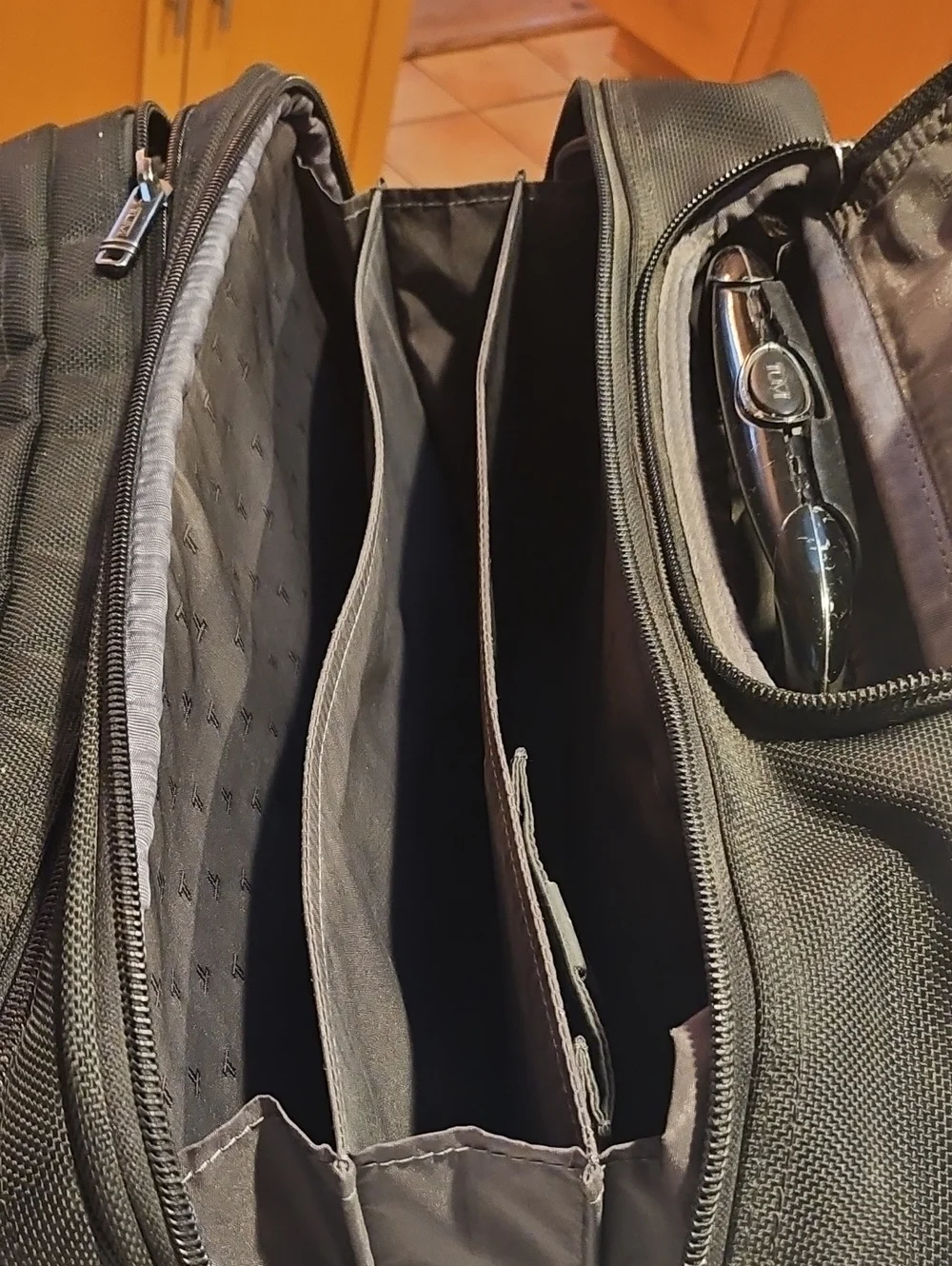 Tumi Black Travel & Laptop Duffle Bag - 2-in-1 Carry
